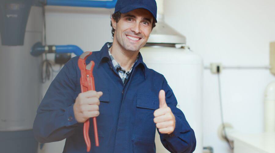 Local water heater installation in Saint Elmo, IL